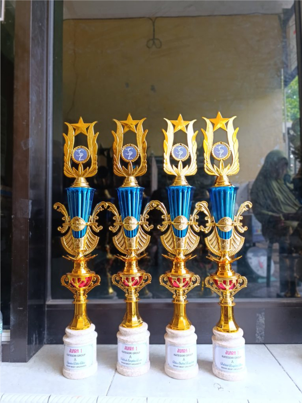 trophy piala plastik mermer custom dengan logo event